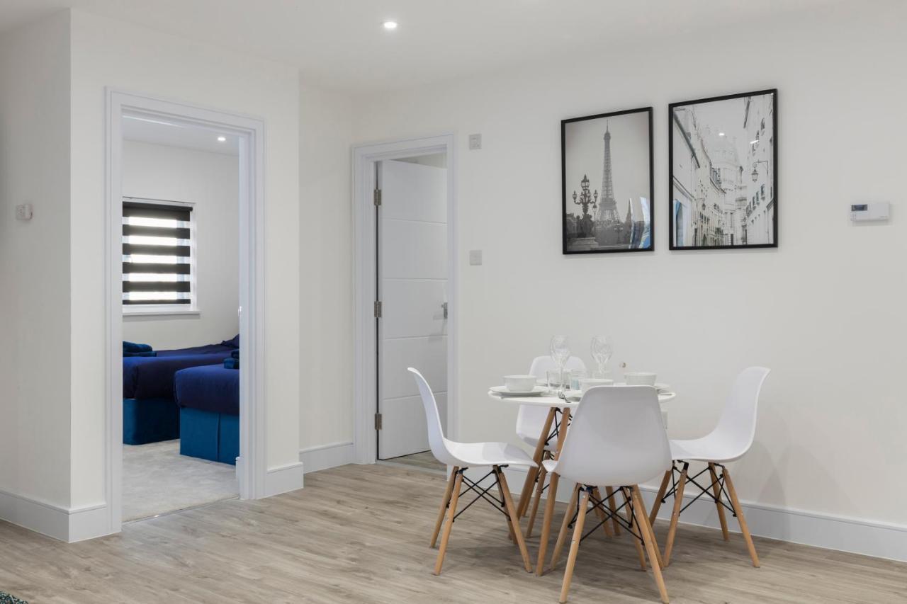 Star London Vivian Avenue 2-Bed Haven Appartement The Hyde Buitenkant foto